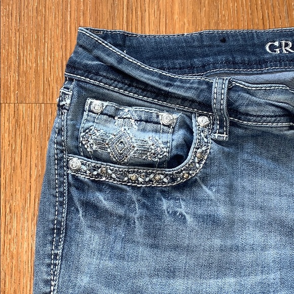 Mid Rise Bootcut jeans - Picture 2 of 4